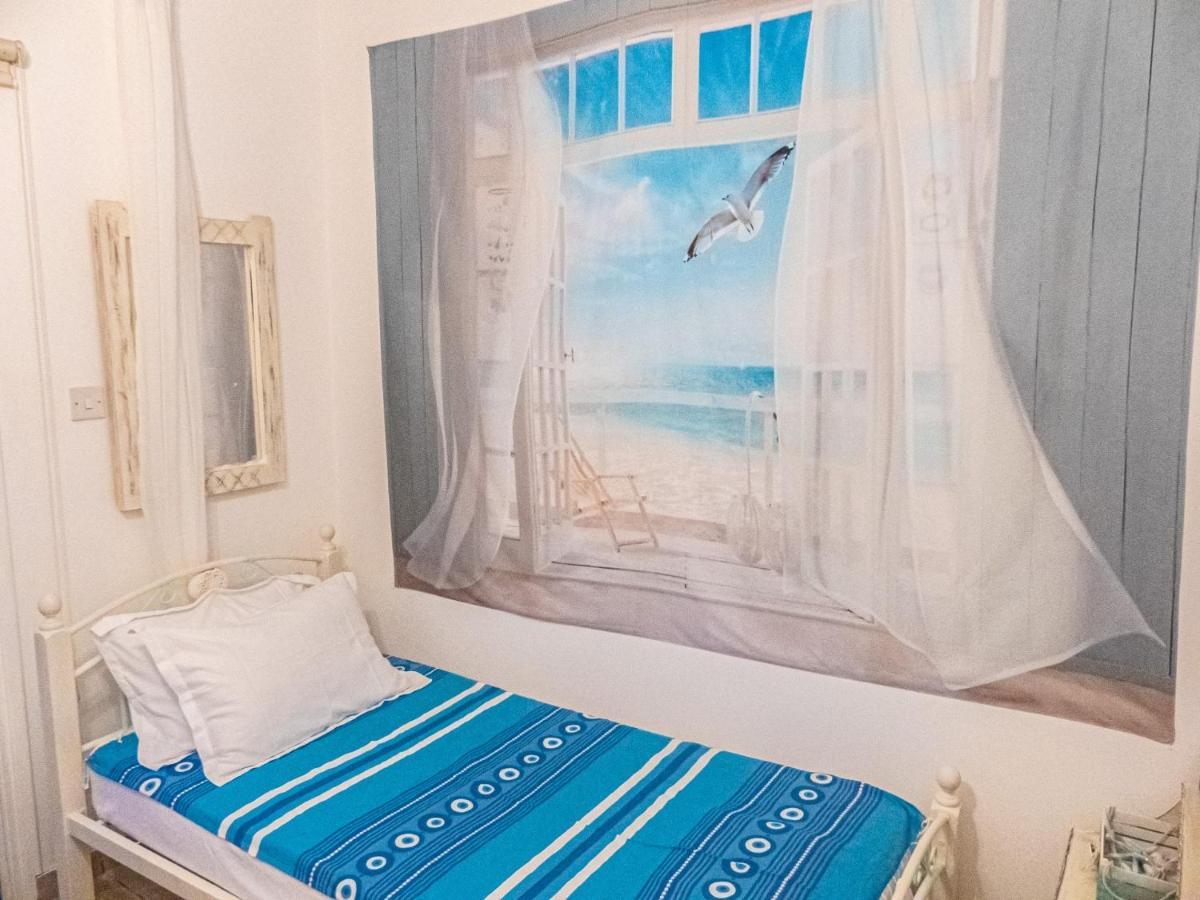 לרנקה Greek Island Style 2 Bedroom Villa With Pool Next To The Sea מראה חיצוני תמונה