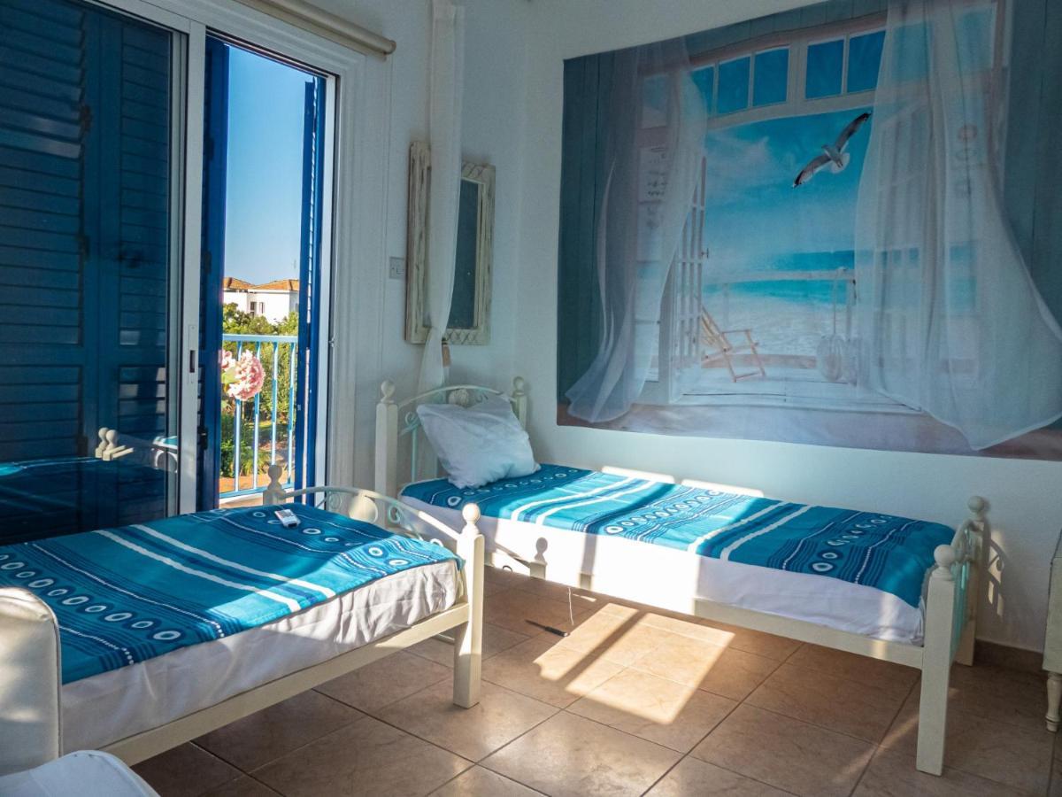 לרנקה Greek Island Style 2 Bedroom Villa With Pool Next To The Sea מראה חיצוני תמונה