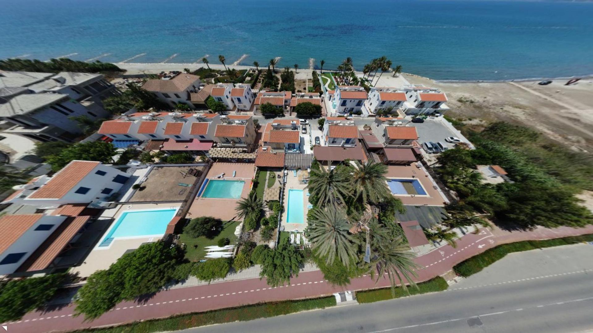 לרנקה Greek Island Style 2 Bedroom Villa With Pool Next To The Sea מראה חיצוני תמונה