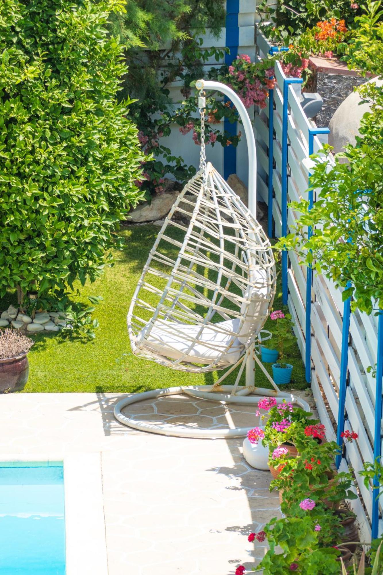 לרנקה Greek Island Style 2 Bedroom Villa With Pool Next To The Sea מראה חיצוני תמונה